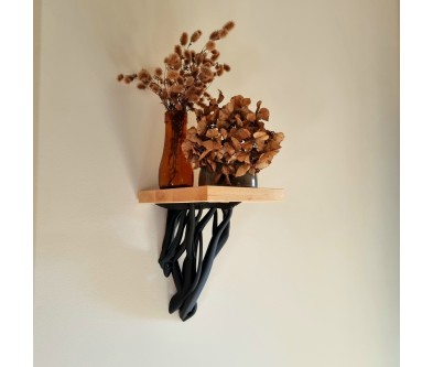 Hylla "Entangle Shelf"